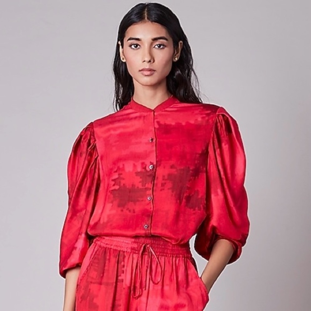 NWT Saaksha & Kinni Cherry Printed Tie Dye Puff Sleeve Button Front Blouse